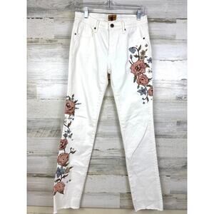 Driftwood Jeans Womens 28 Audrey White Embroidered Straight Fray Boho Denim NEW